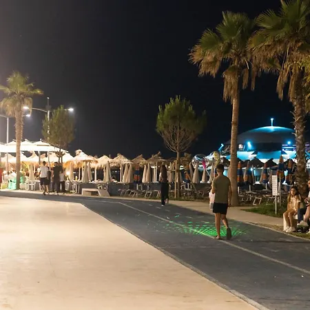 Max 2* Durrës