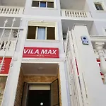 Ξενοδοχείο Max 2*